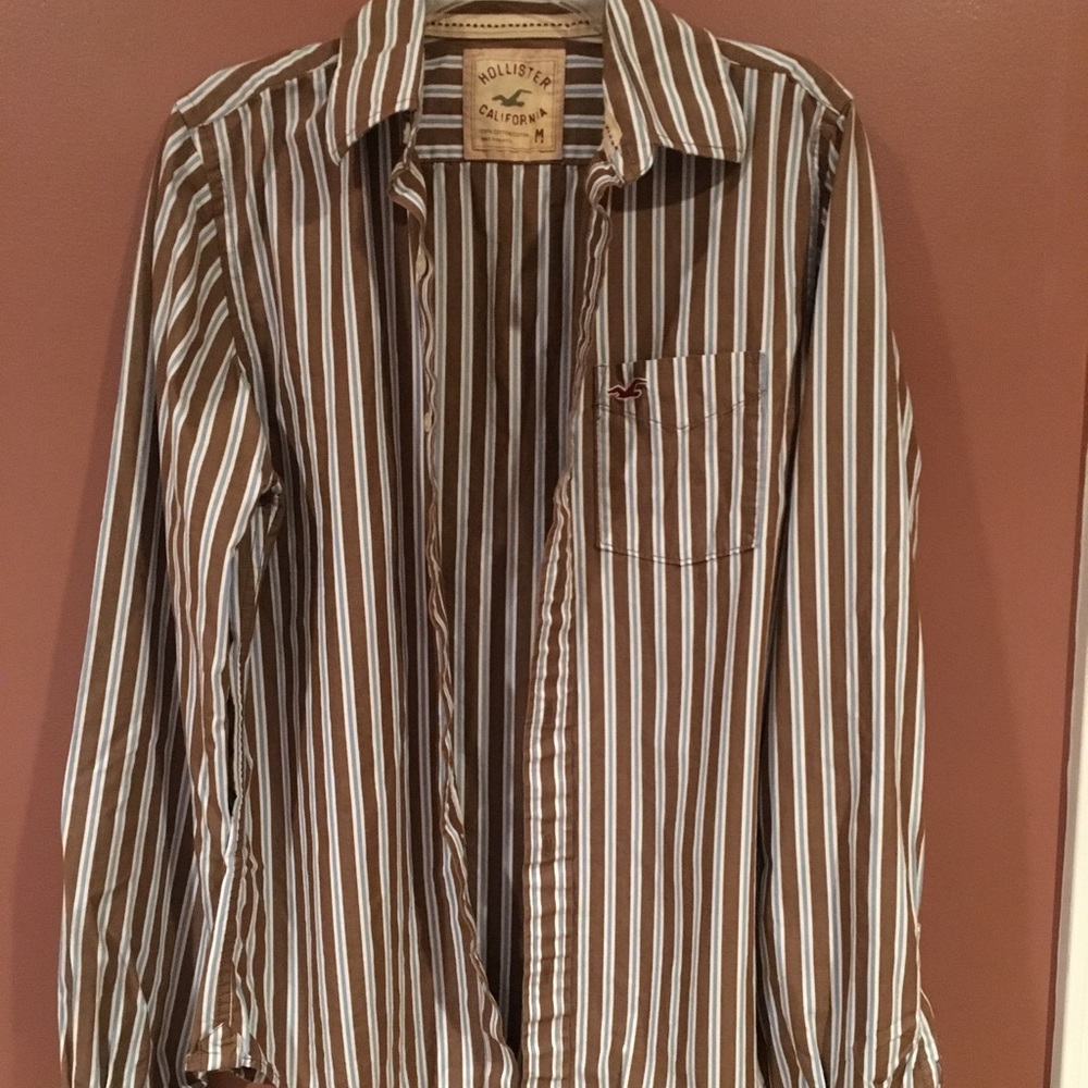 Men’s Hollister button up. Size medium